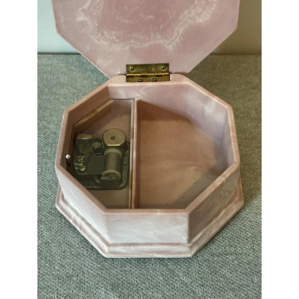 VTG Soapstone Embossed Jewelry Music Box USA Working Blush Pink Octagon